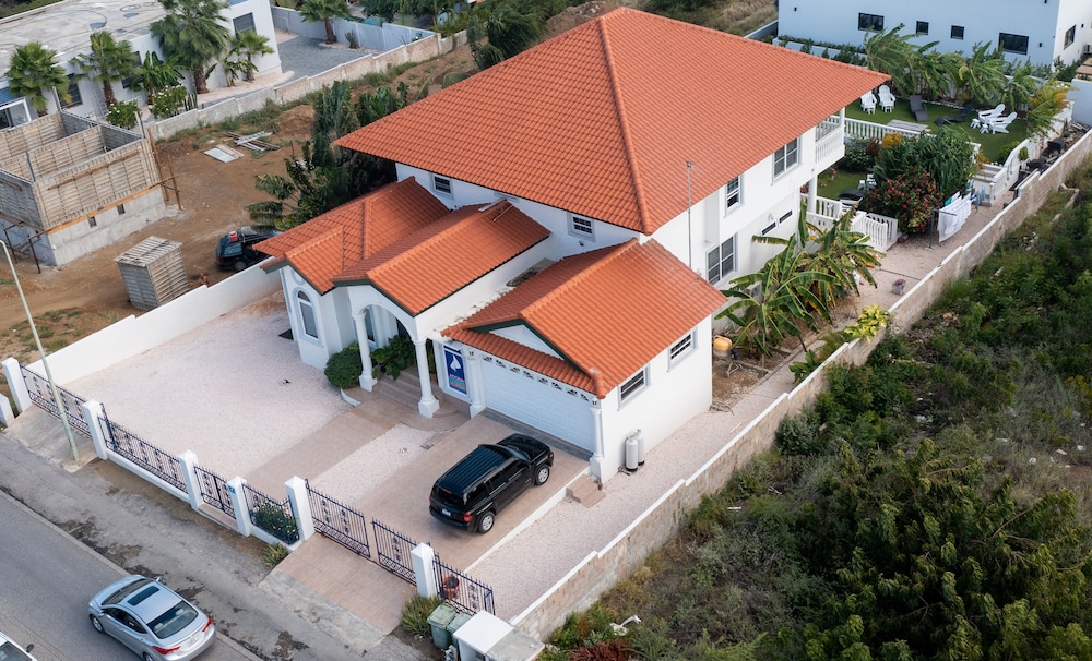 Adonai Hotel Boutique Bed And Breakfast 2/93