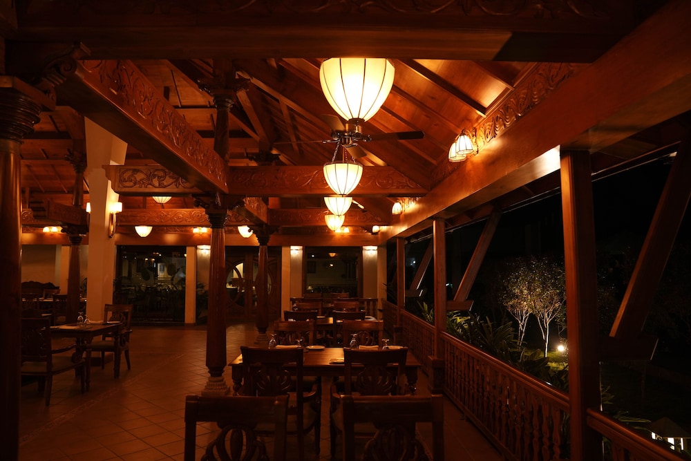 Gokulam Grand Resort and Spa Kumarakom 31/50