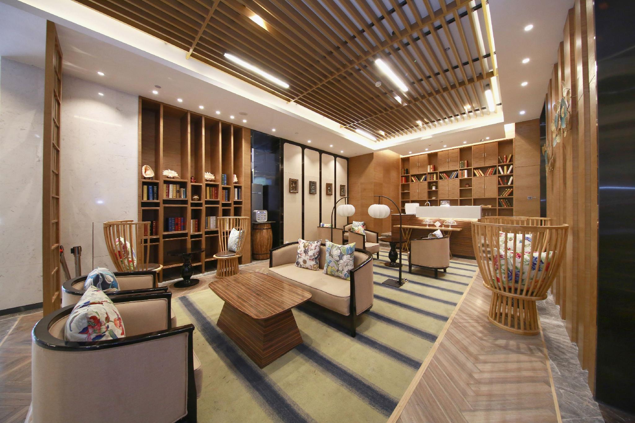 Metropolo Jinjiang Hotels (Haikou Wuzhishan Road, Riyue Duty-free Plaza) 33/52