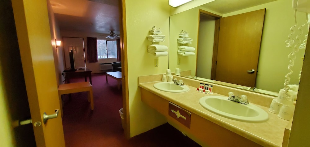Olympic Inn And Suites Port Angeles 27/59