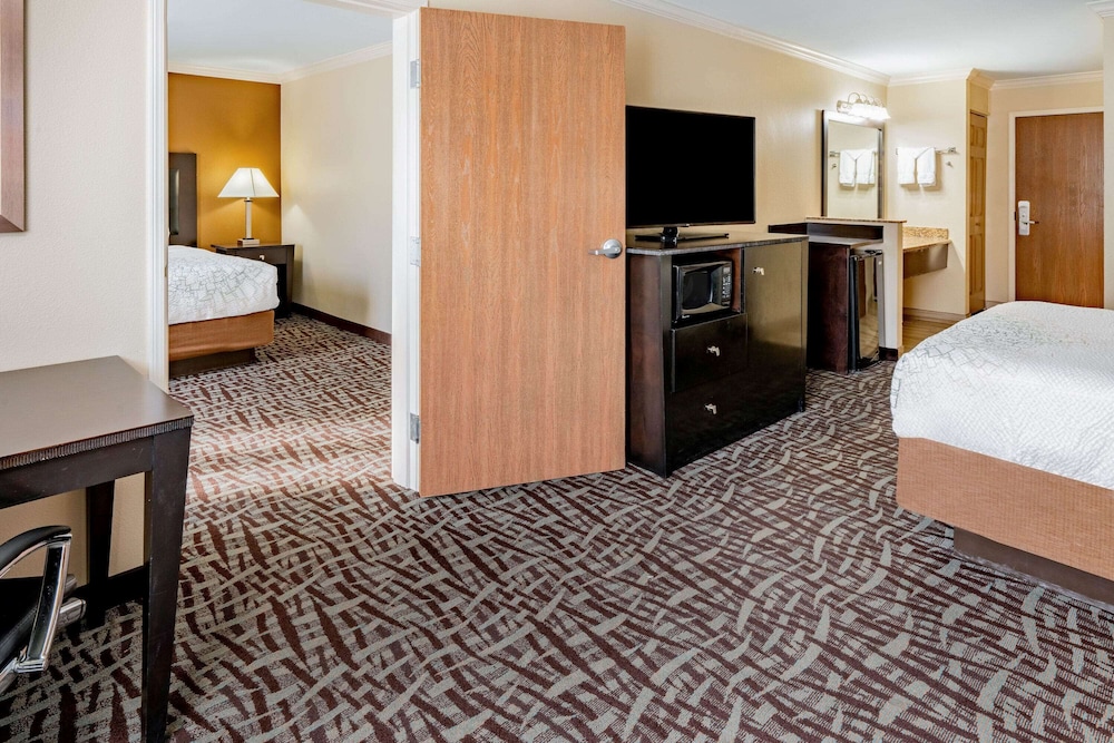 La Quinta Inn Suites Moab 15/48