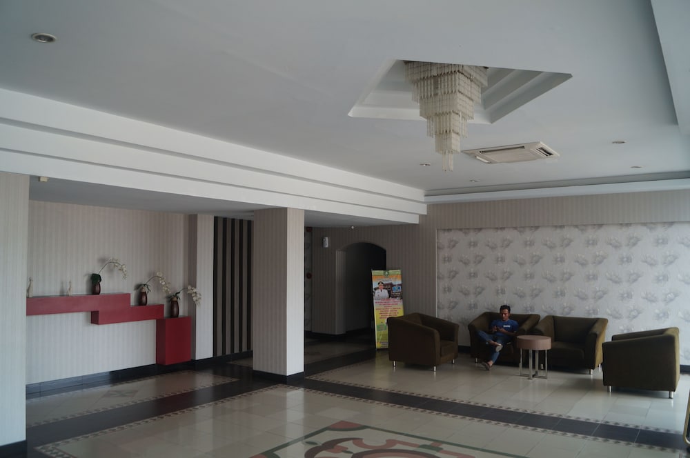 Surya Hotel 6/29