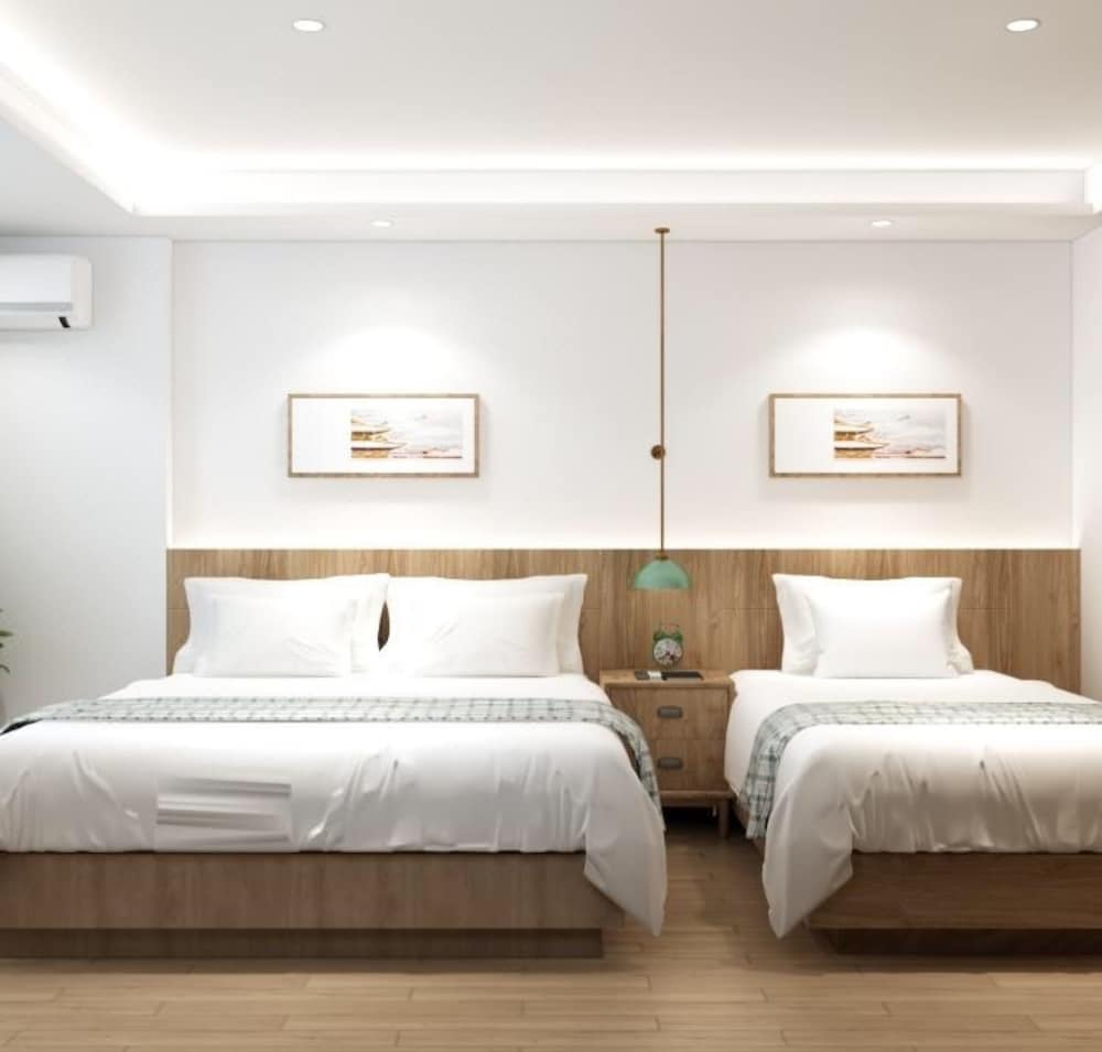 Happy Dragon Saga Hotel (Beijing Tiananmen Wangfujing) 7/20