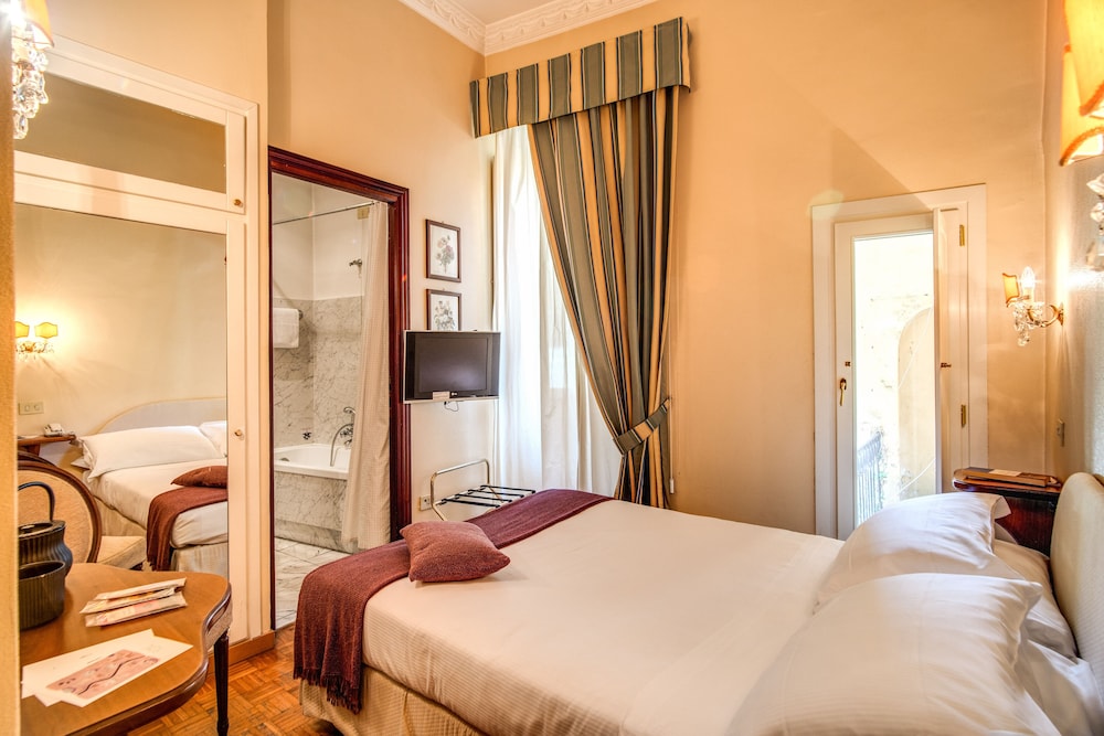 Hotel City Palazzo Dei Cardinali 17/80