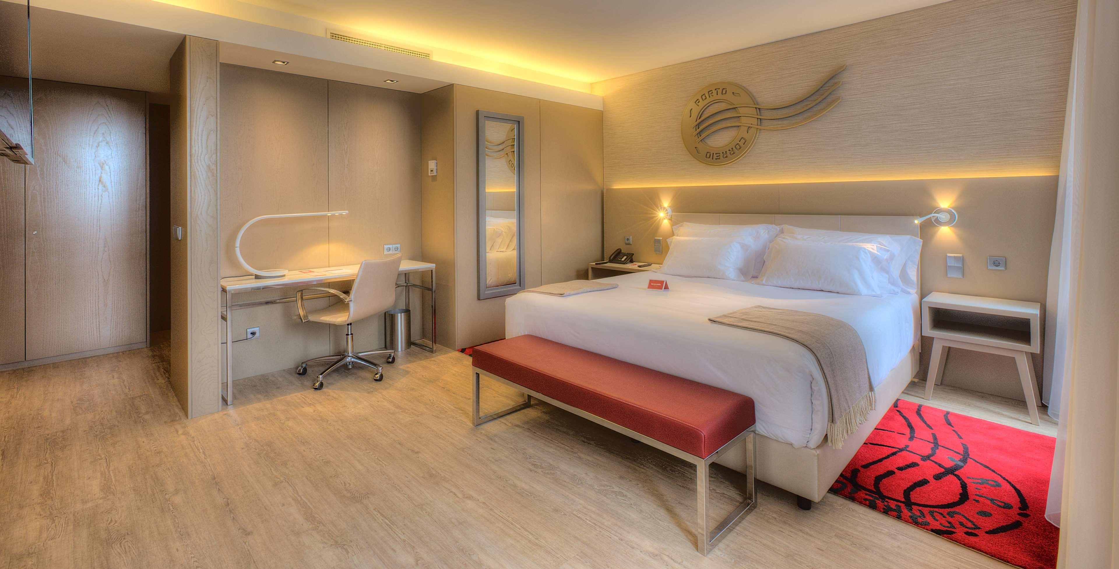 Premium, Double or Twin Bed, City View