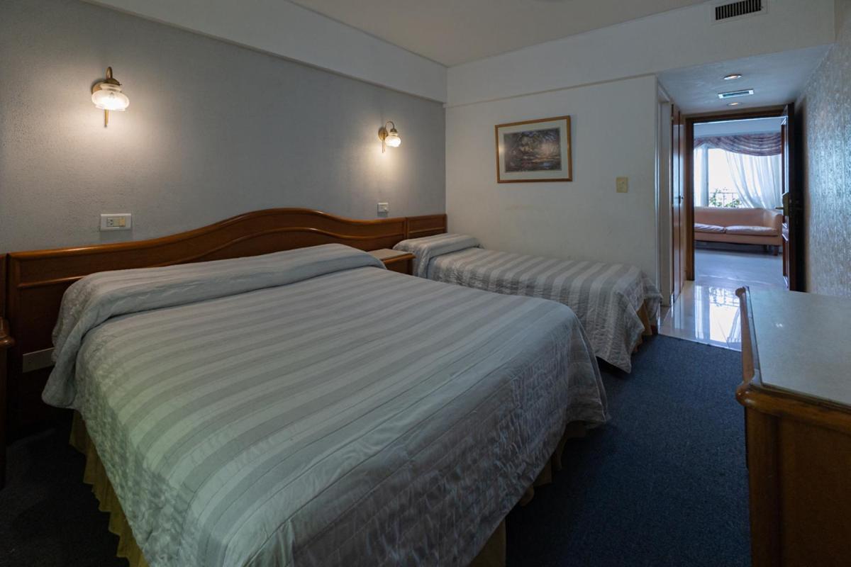 LUEY HOTEL 7/38