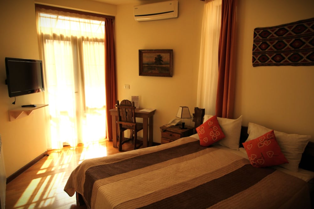 Silk Road Hotel 28/49