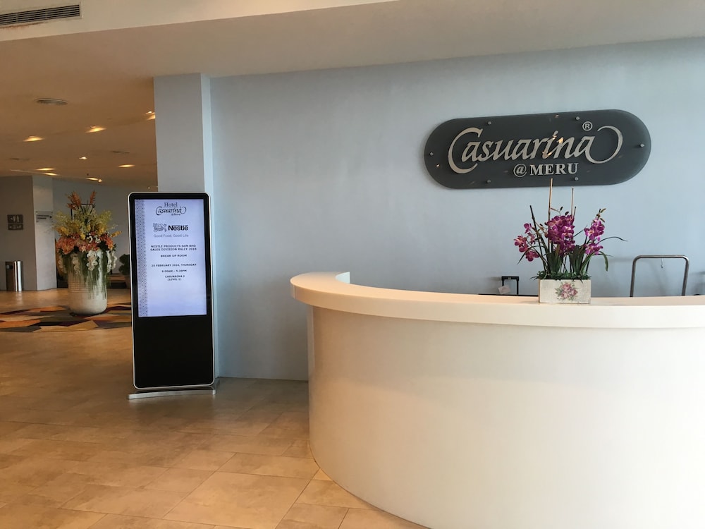 Casuarina At Meru 6/66