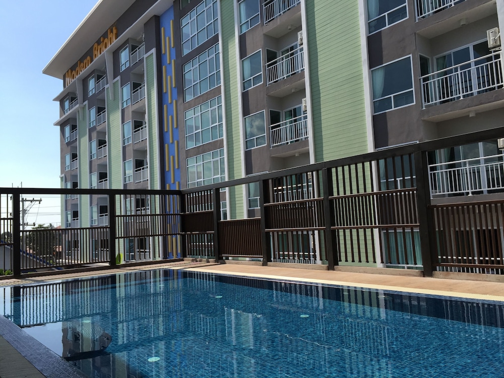 Modernbright Service Apartment 3/20