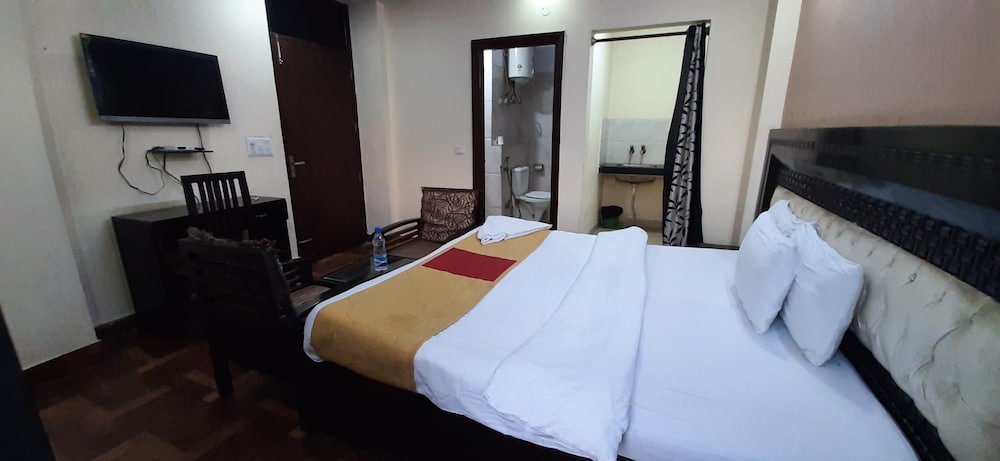 HOTEL KUNDAN PALACE 25/50