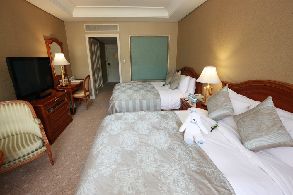 High1 Grand Hotel Main Tower (Ex Kangwonland Hotel) 25/46