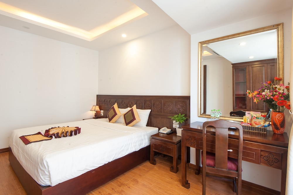 Le Foyer Hotel 15/56