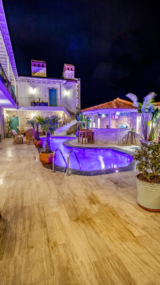 Avlu Alacati Butik Otel 39/46