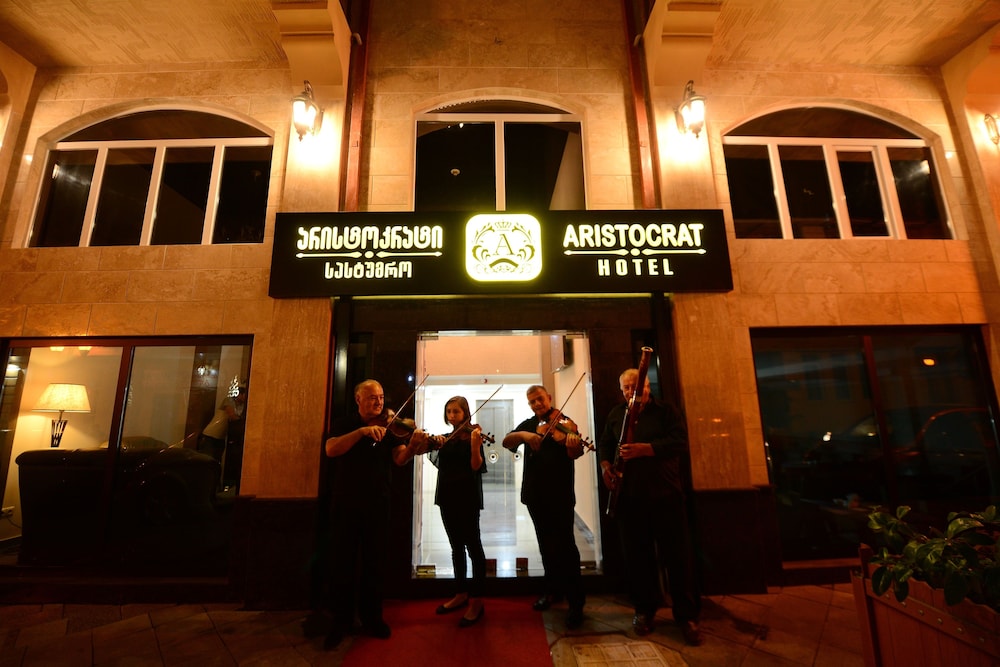 Hotel Aristocrat Batumi 8/34
