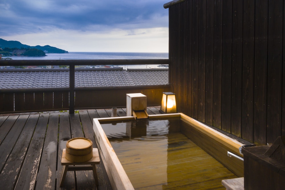 Nishi Izutoi Onsen Musoan Biwa 19/50