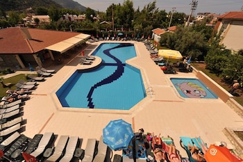 Mavruka Hotel 13/60