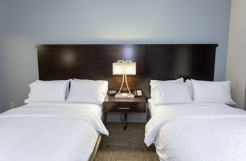 STAYBRIDGE SUITES BOWLING GREEN 14/68