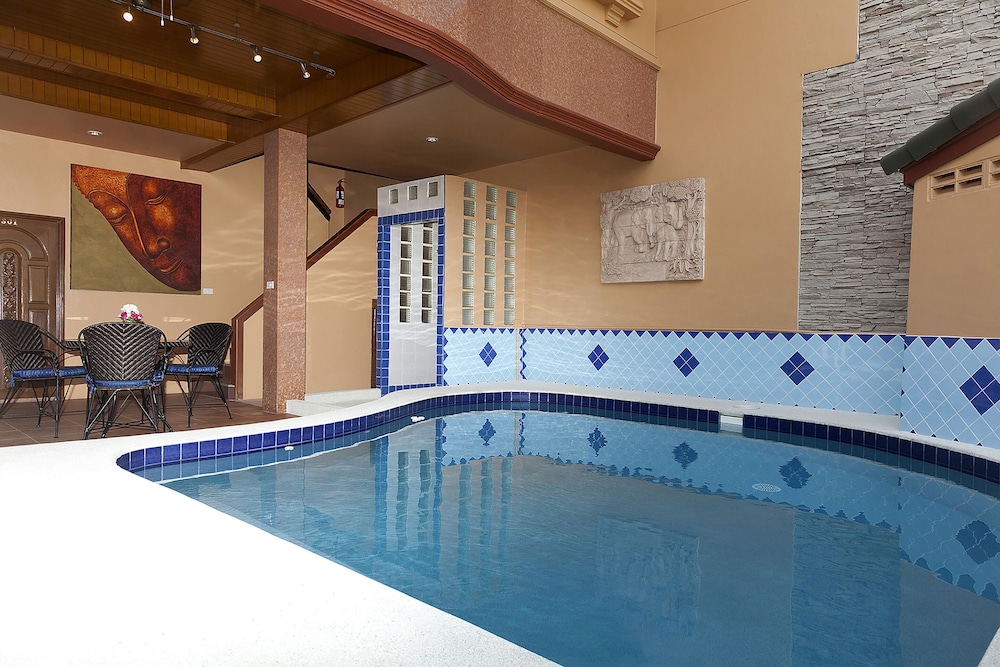 swimming pool spa