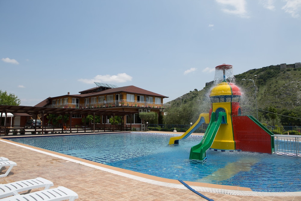 Buna Park Hotel Shkoder 37/50