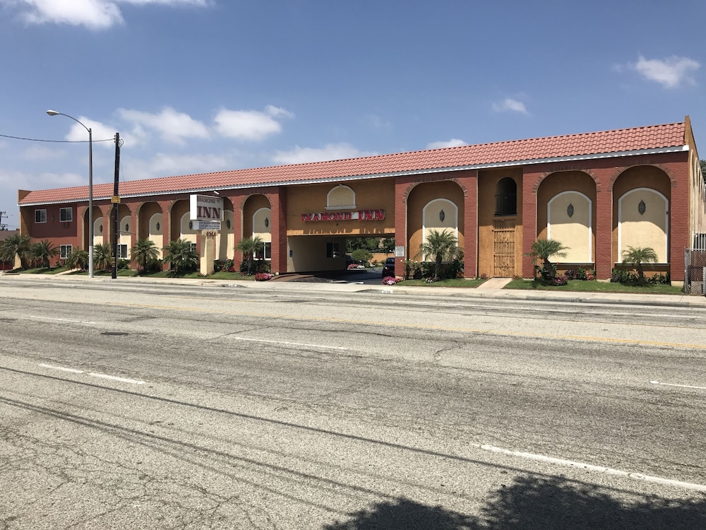 Diamond Inn 4/46