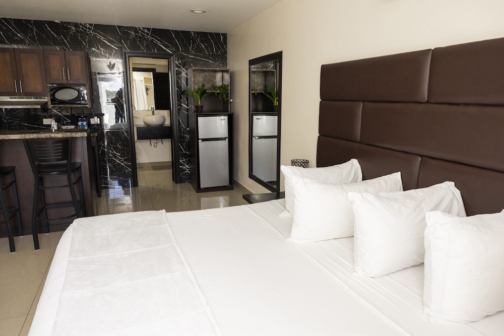 Starz Hotel 14/19