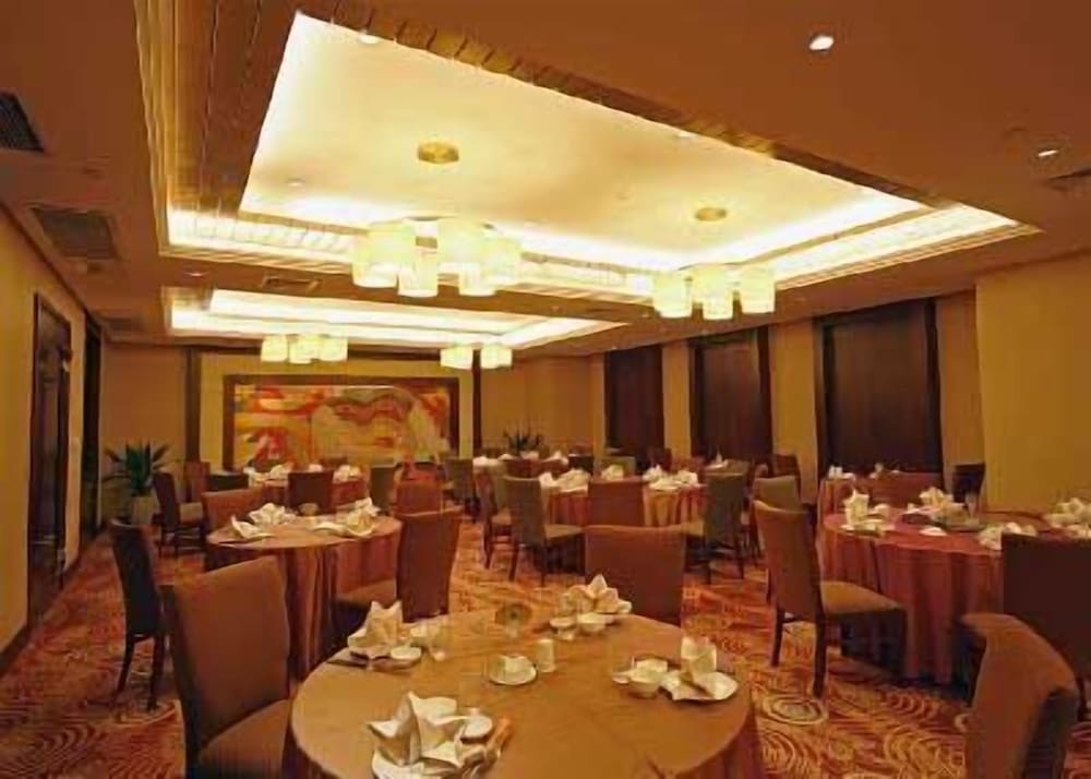 Yishiyuan 26/28