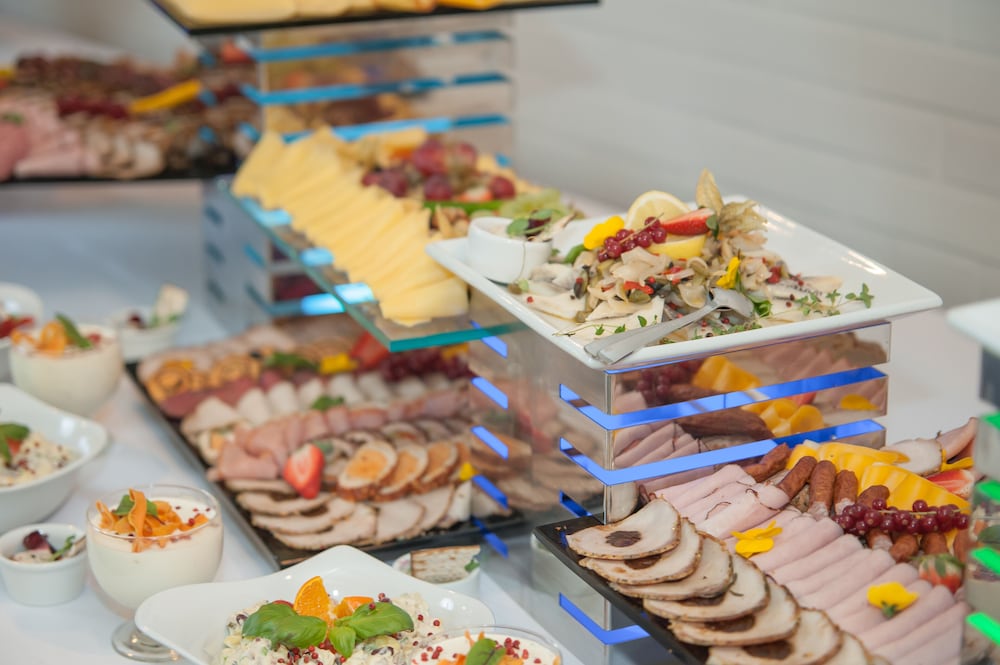restaurant cafeteria