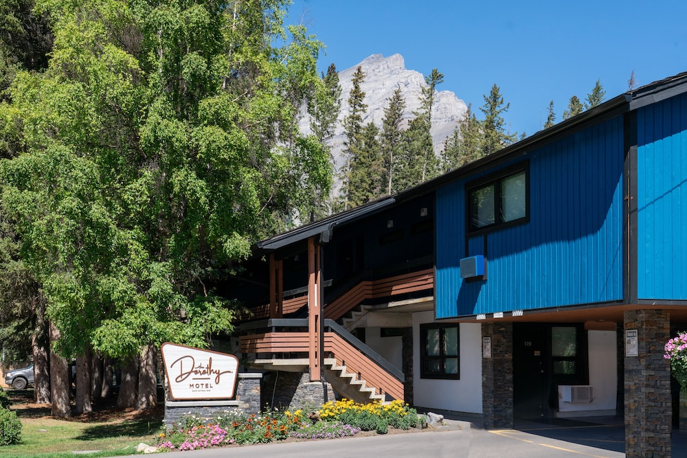 The Dorothy Motel 14/58