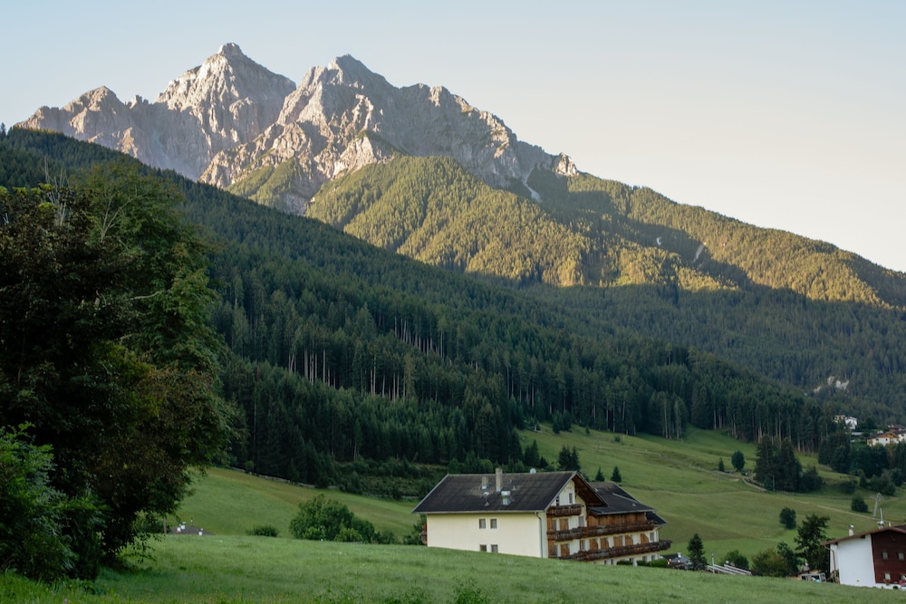 Hotel Wiesenhof 51/54