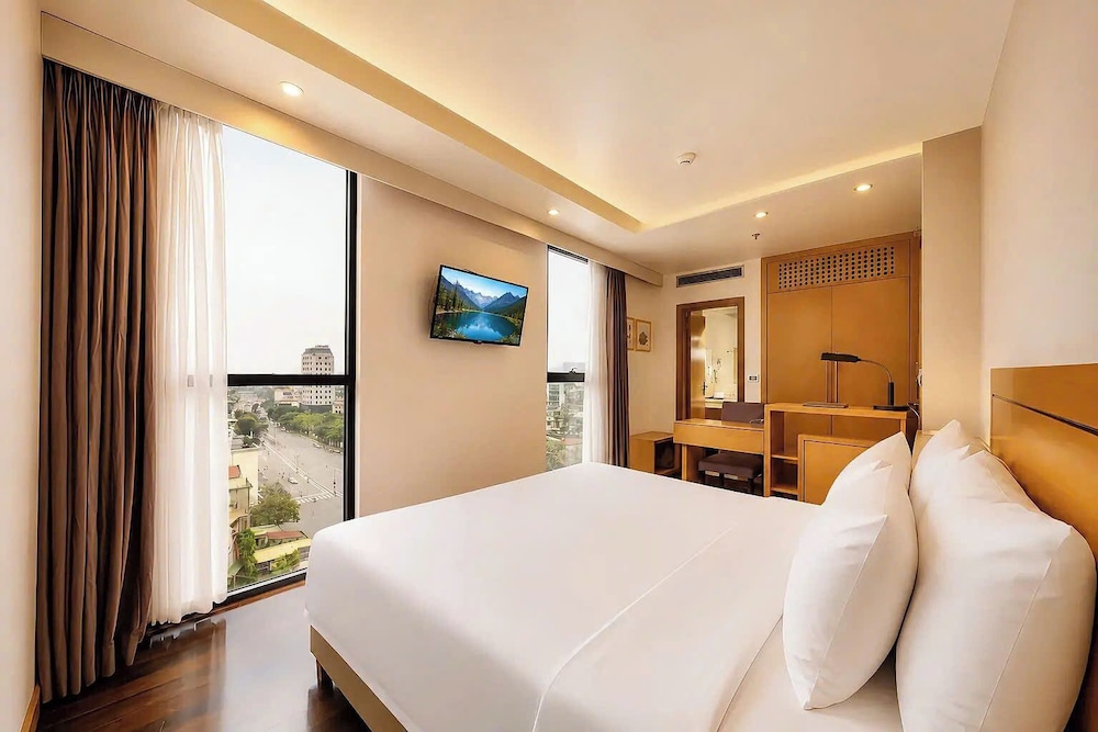 PARKSIDE SUNLINE HOTEL 28/67