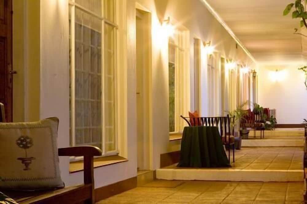 Africasky Guest House 8/19
