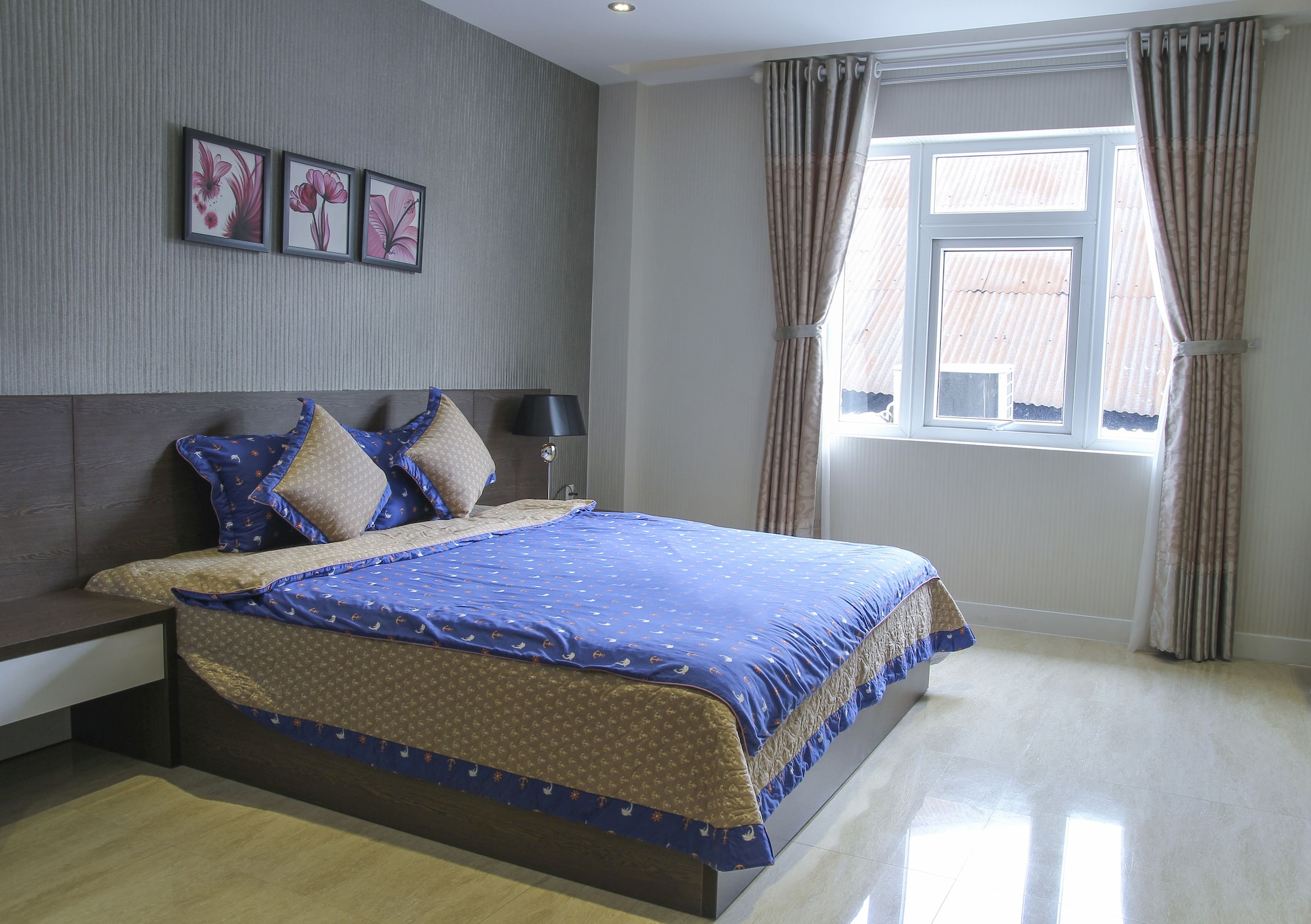 SUPERIOR, DOUBLE BED
