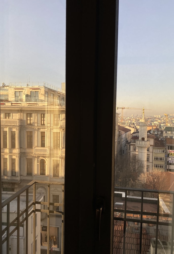 Li Hotel Pera 18/22