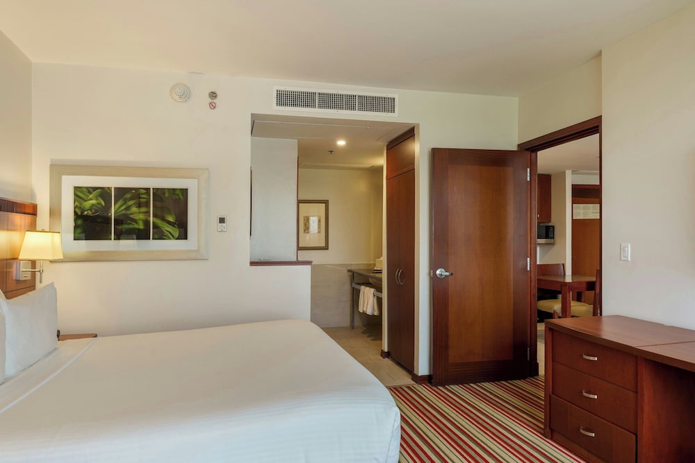 جناح جونيور بغرفة نوم واحدة، Courtyard by Marriott Panama Multiplaza Mall 2/6