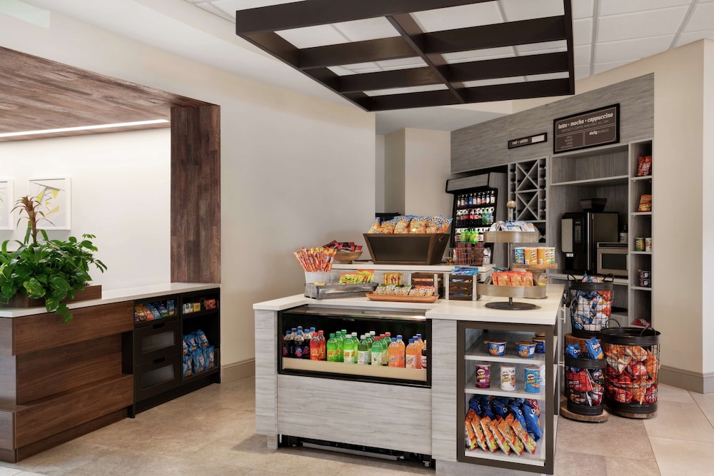 Hilton Garden Inn Charlotte Ayrsley 37/44
