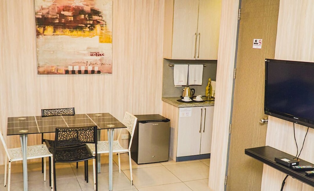 Jade Hotel Suites 59/66