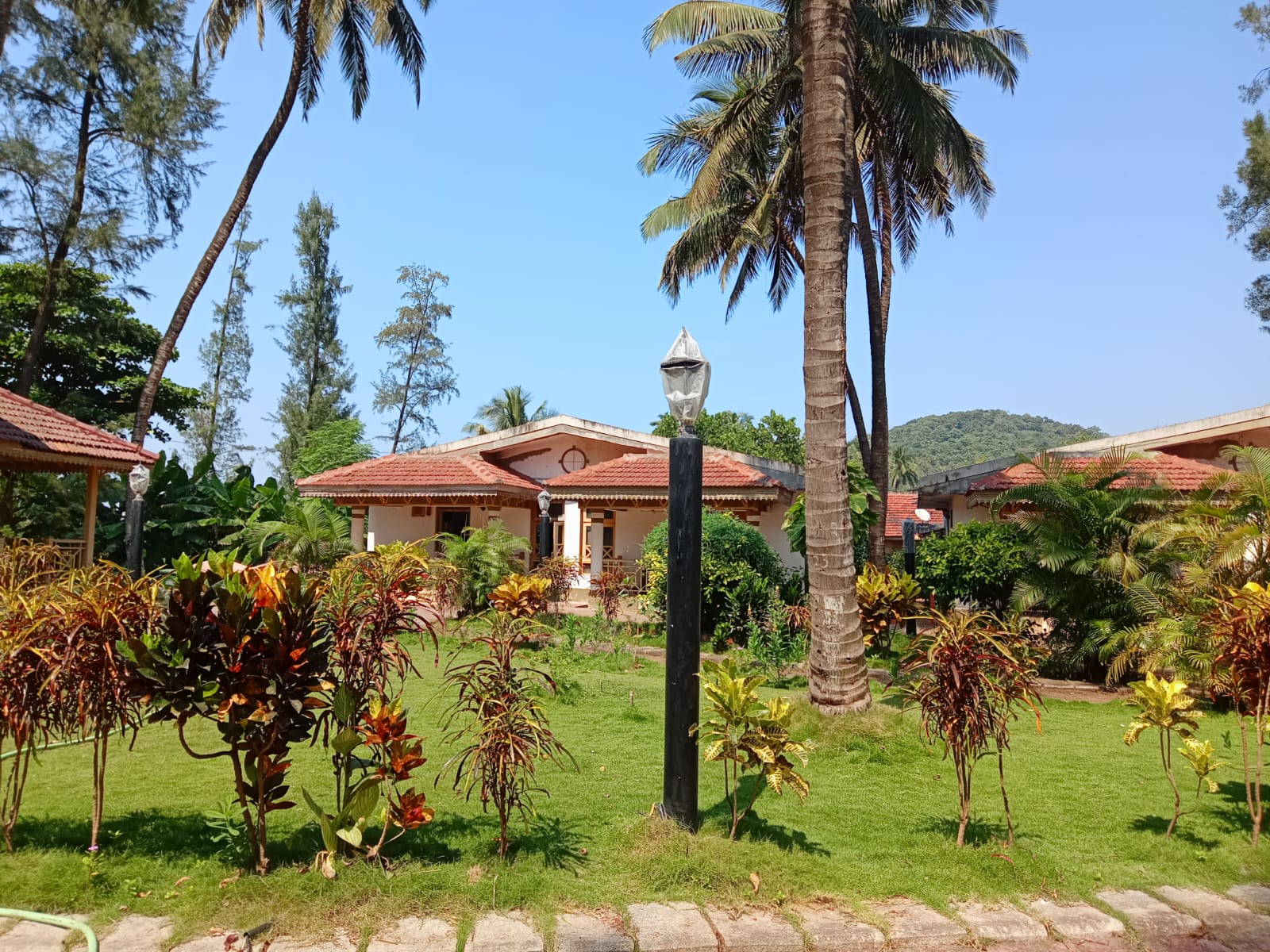 Golden Swan Beach Resort 14/17