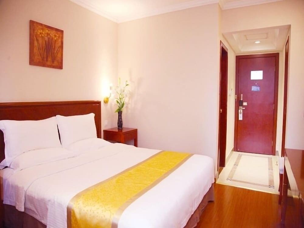 VX Shanghai Railway Station Hotel 3/20