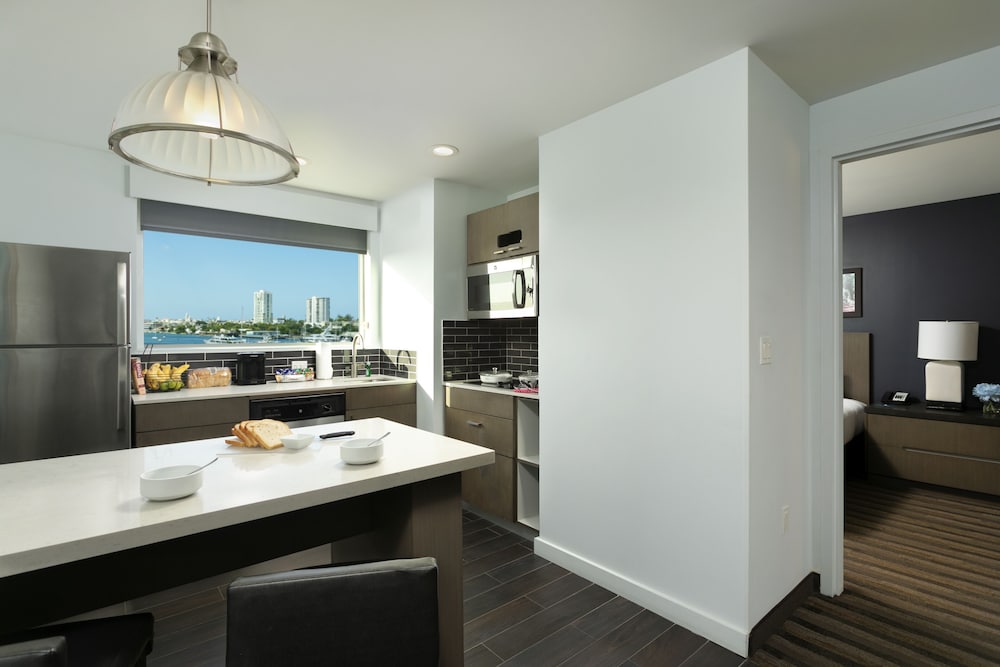 Hyatt House San Juan 43/74