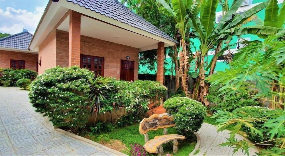 Rum Bungalow Resort Phu Quoc 42/50