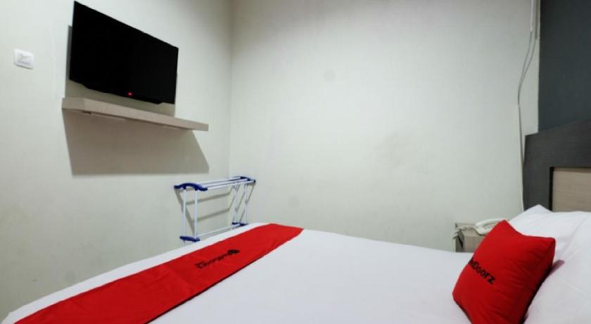 RedDoorz near Moro Mall Purwokerto 32/43