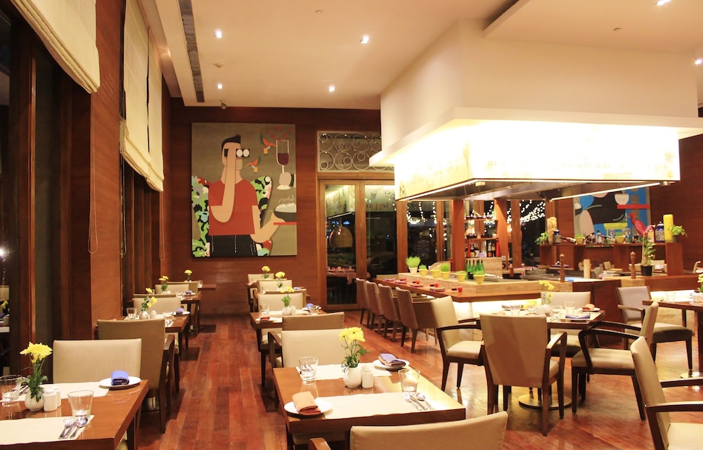 HYATT HYDERABAD GACHIBOWLI 55/71