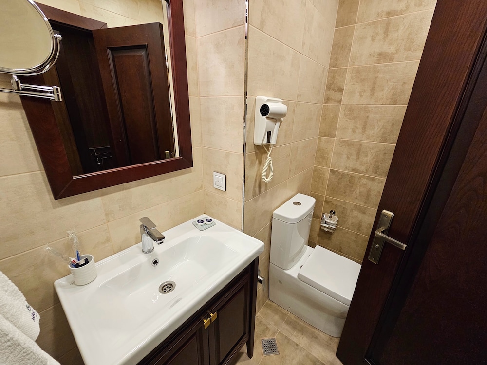 Macara Sheki City Hotel 26/30