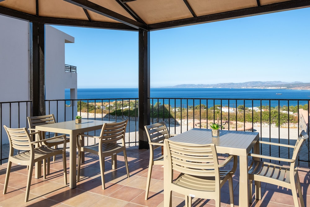 Lindos Nest Hotel 55/74