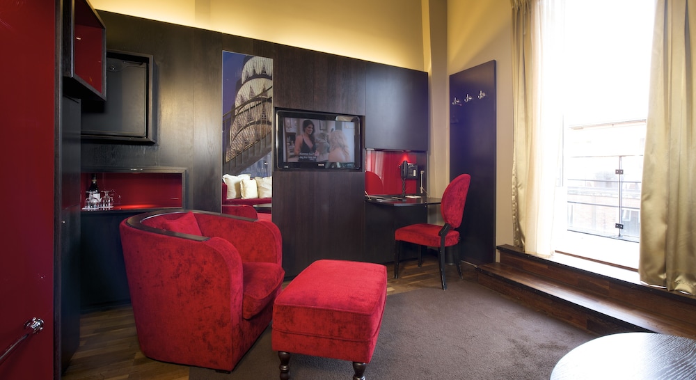 Home Hotel Folketeateret 33/39