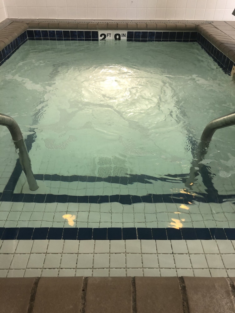 Baymont By Wyndham Coon Rapids 19/32