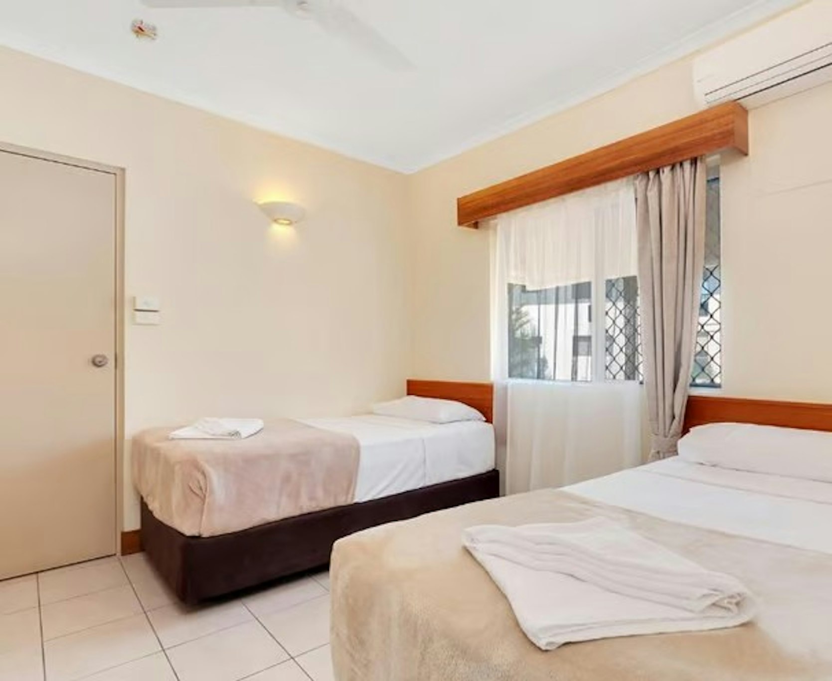 Tropical Queenslander 10/31