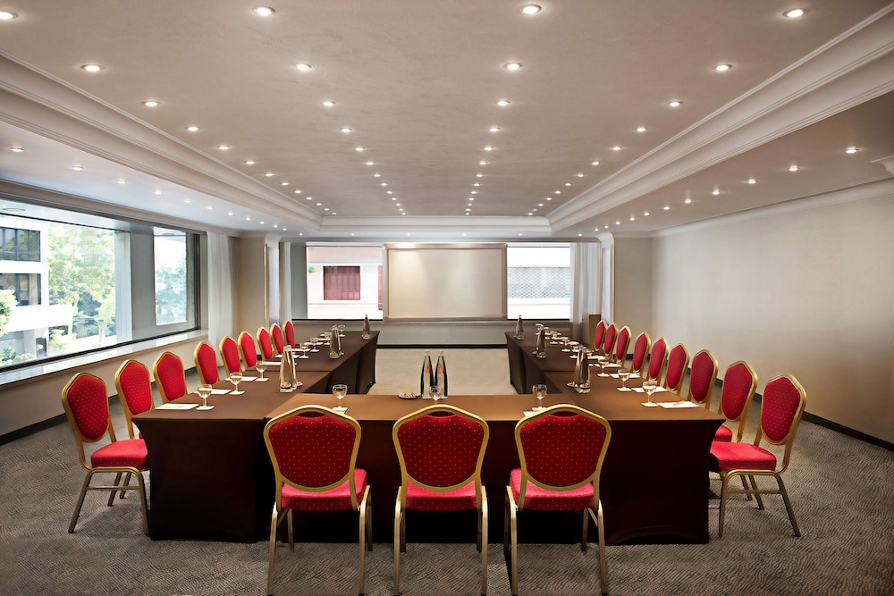 Radisson Blu Martinez Beirut 67/72