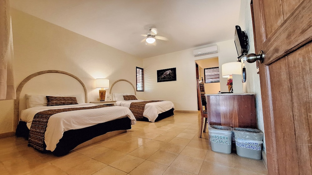 Chicanna Ecovillage Resort 19/66