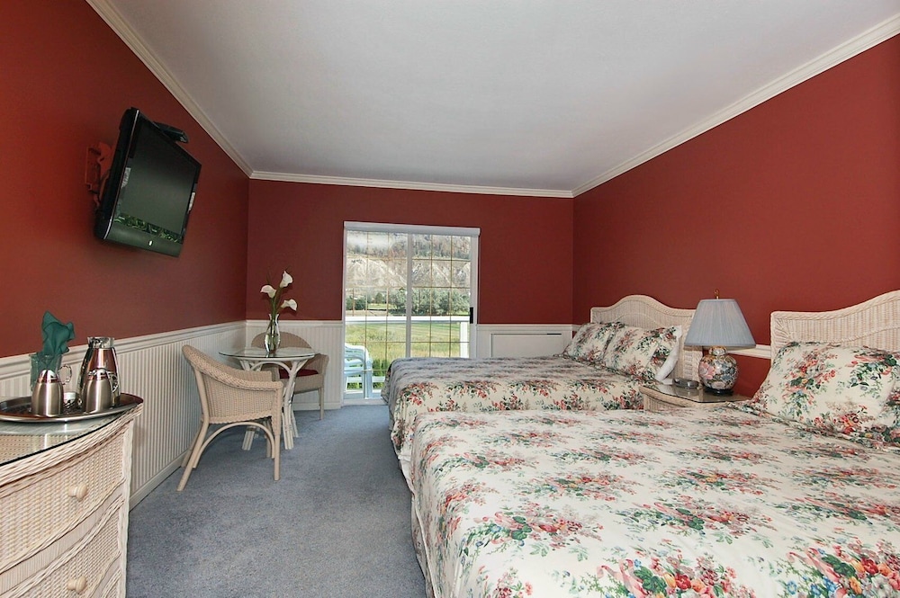 South Thompson Inn 21/69